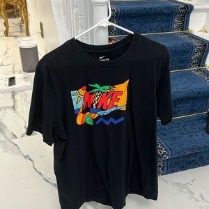 Nike tee